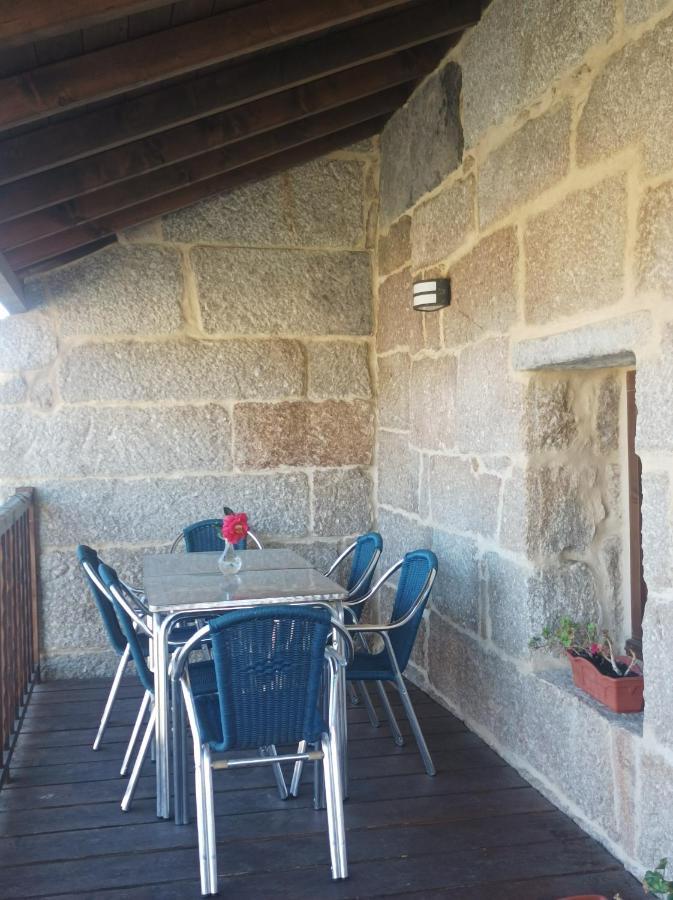 Casa do Xurés Maus de Salas Exterior foto